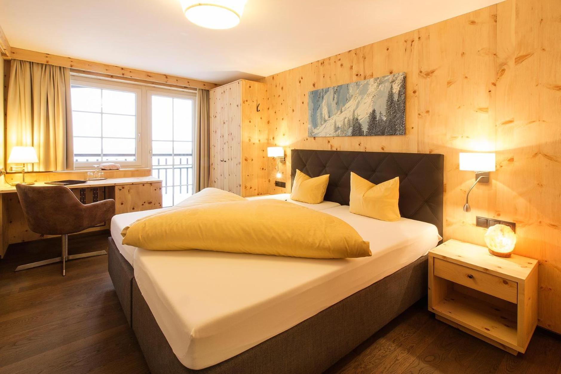 Wohlfuehlhotel Hubertushof Stuben am Arlberg Ngoại thất bức ảnh