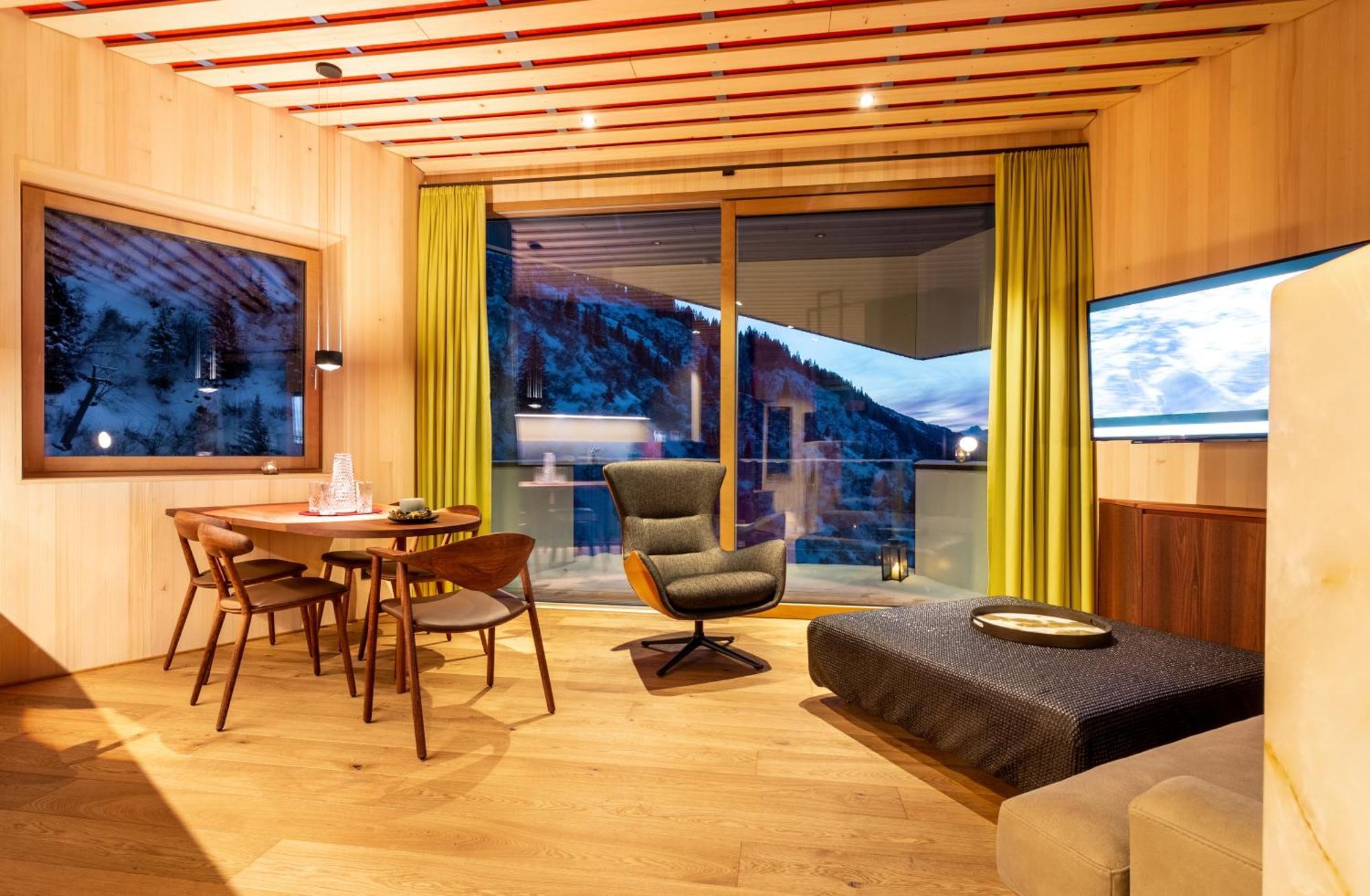 Wohlfuehlhotel Hubertushof Stuben am Arlberg Ngoại thất bức ảnh