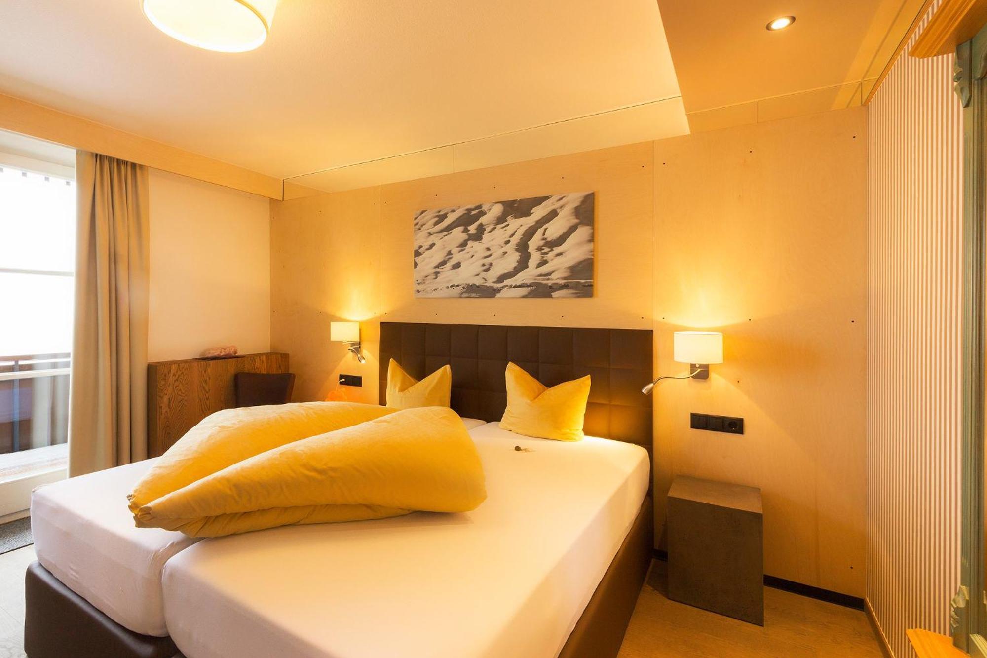 Wohlfuehlhotel Hubertushof Stuben am Arlberg Ngoại thất bức ảnh